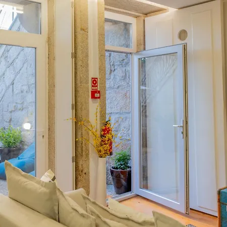 Viva Republica Serviced Apartman *