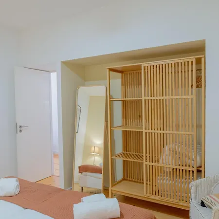 Viva Republica Serviced *